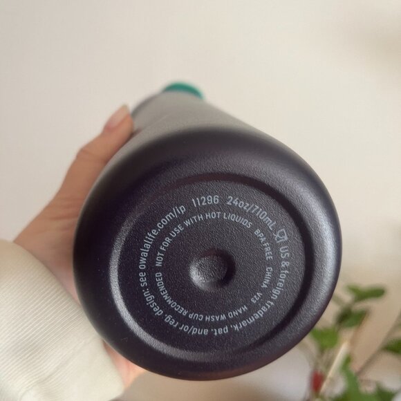 Owala FreeSip Waterbottle 24 oz New - Picture 5 of 6